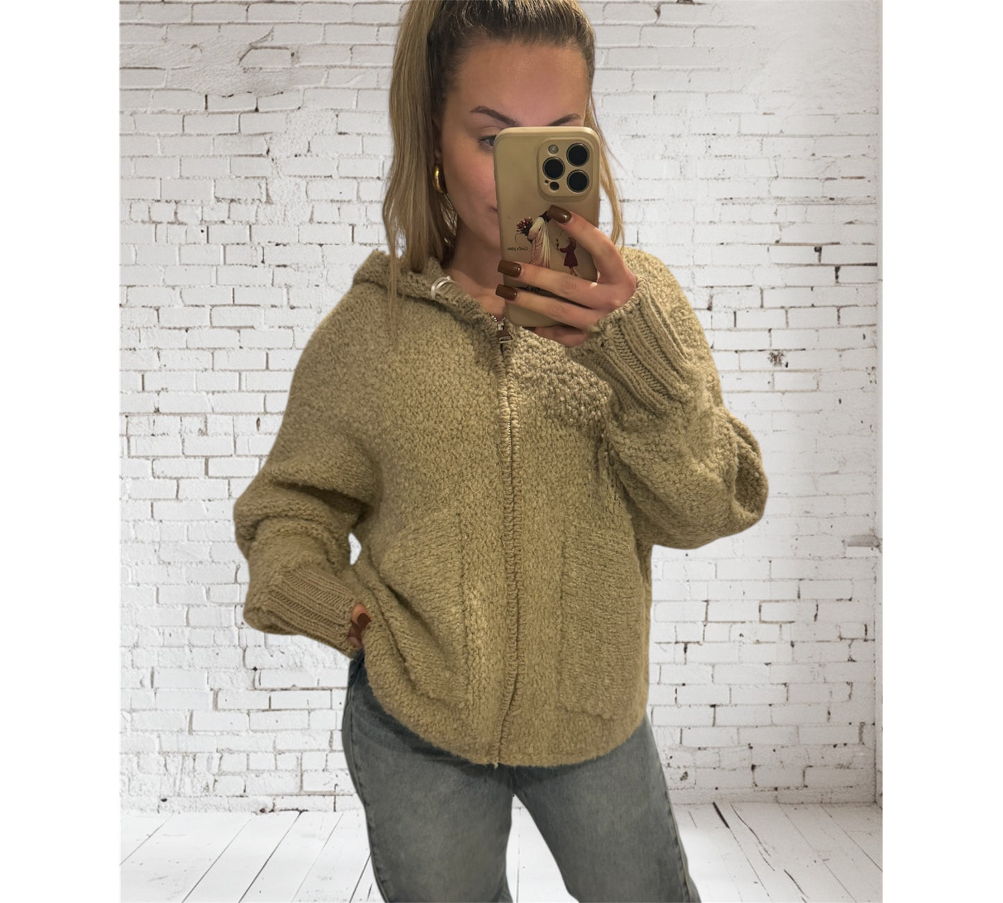 Strickjacke mit Kapuze „Bella“